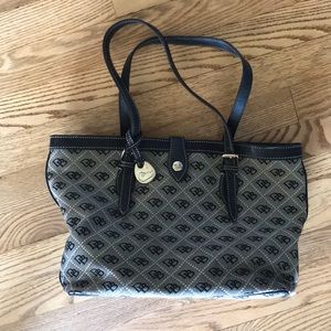 Dooney & Bourke purse